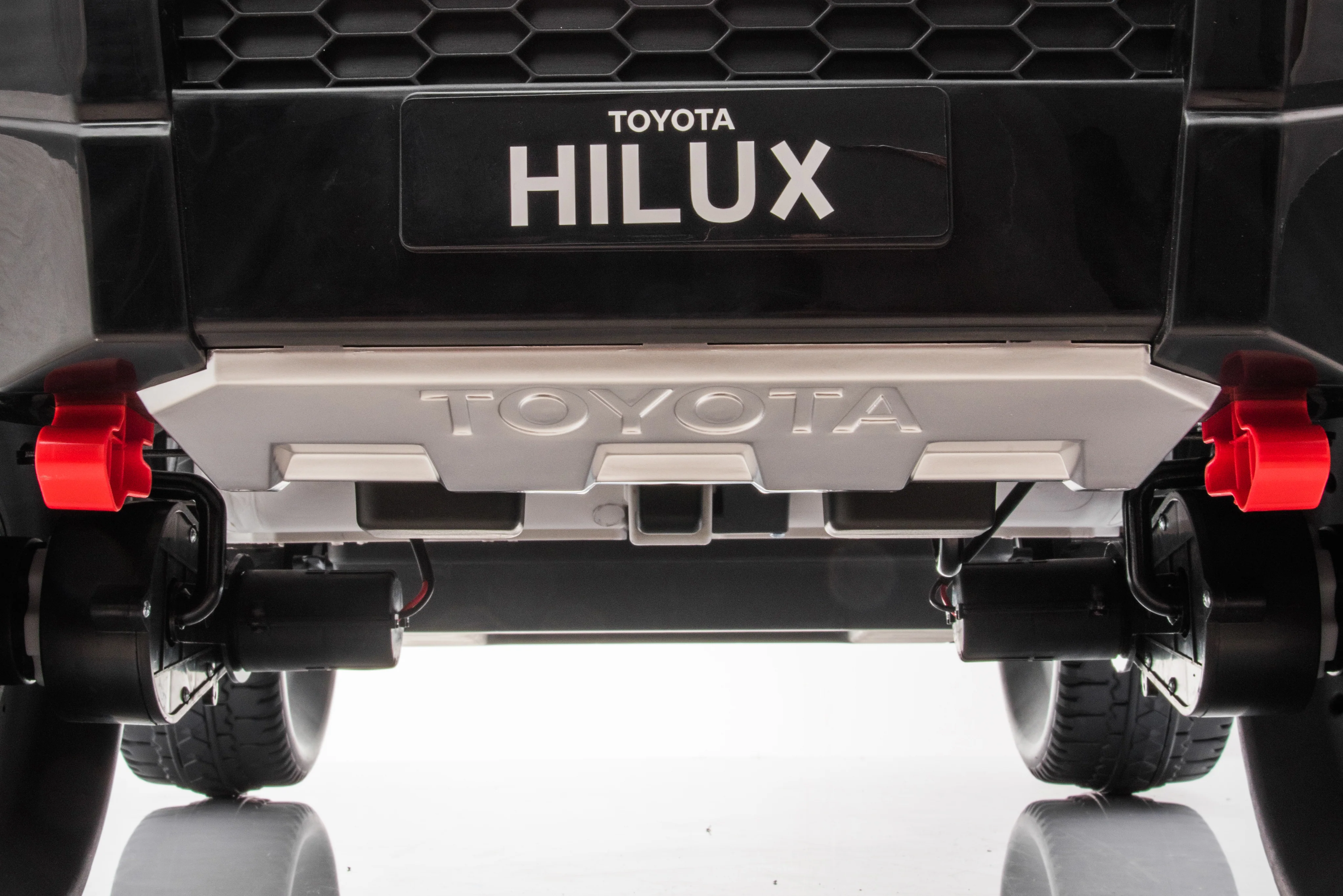 24v x 14 Ah licensed 800 w 4x4 Toyota Hilux Kids Ride on Car Barbie Pink ETA 10th May 2026 - Image 4